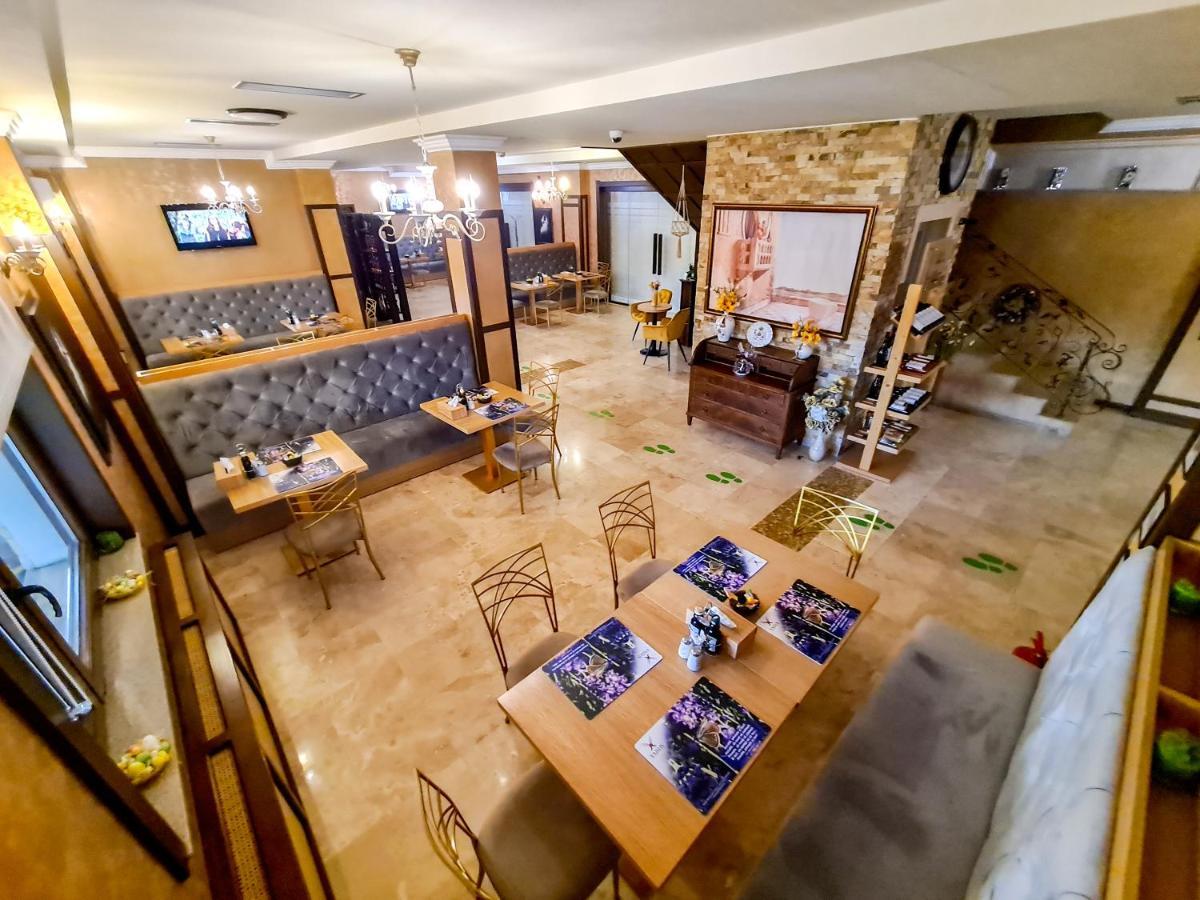 Hotel Yarus Plus โปลเยชต์ ภายนอก รูปภาพ