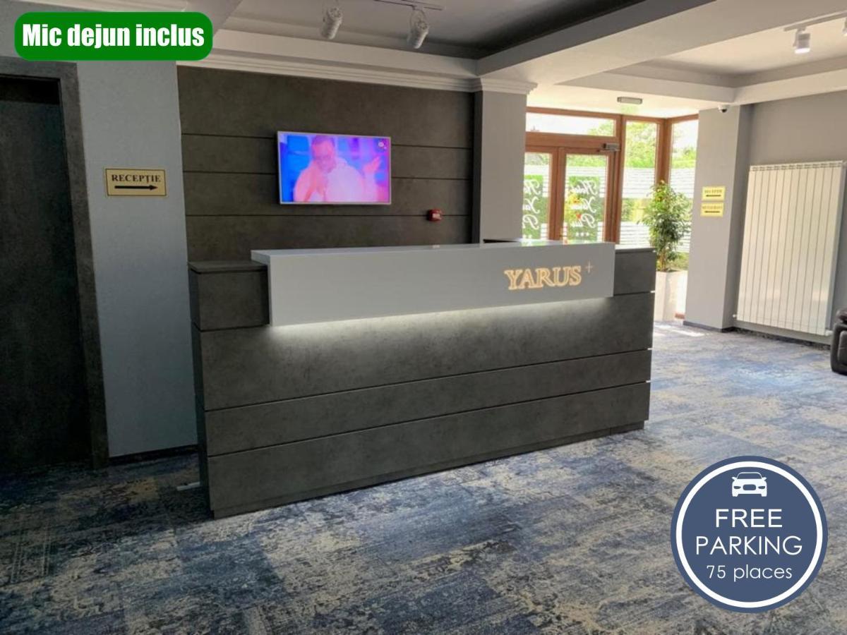 Hotel Yarus Plus โปลเยชต์ ภายนอก รูปภาพ